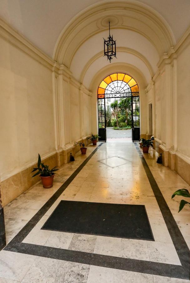Отель Lydka Domus Рим Экстерьер фото